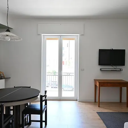 Casa La Marina - Spacious, Homey, Close To The Harbor And The Apartment